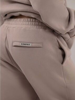 Comfrt  sweatpants in bark